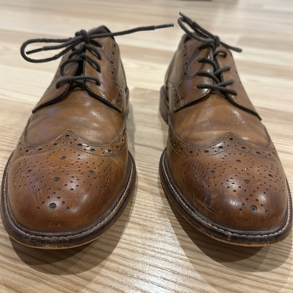 Joseph Abboud wingtip Oxford shoes - Picture 5 of 7
